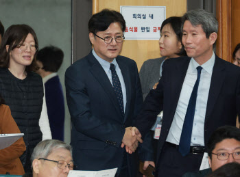 민주당 9차 공천발표…이인영·김병기·정성호 단수공천