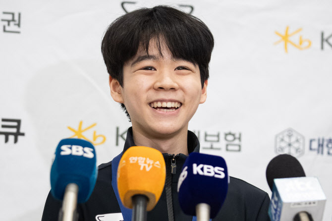[포토]피겨 서민규, 한국 남자 최초 주니어세계선수권 금메달 획득