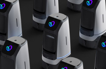 네이버, 세계 최초 웹플랫폼 기반 로봇OS 공개…생태계 확장 '속도'