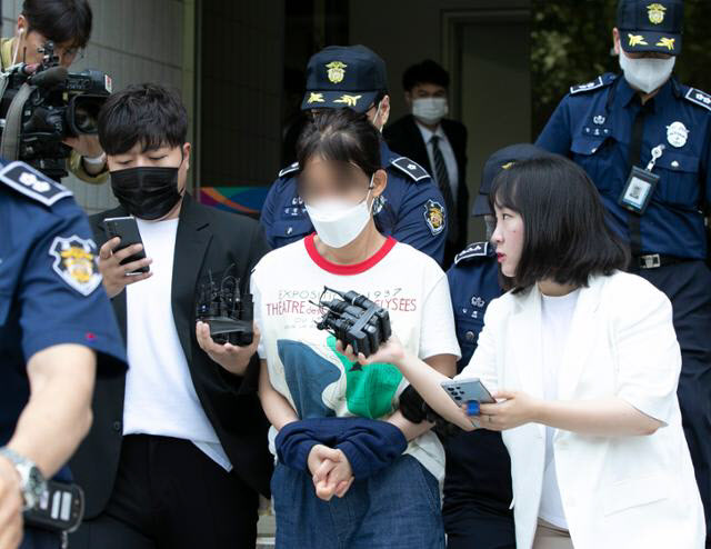 檢, ‘라임’ 김봉현 탈옥 도우려 한 친누나 불구속 기소