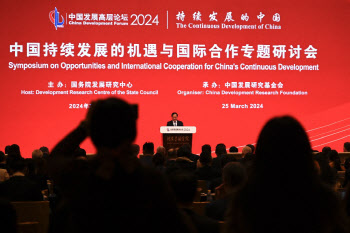 글로벌 CEO들 초청한 중국 “외국인 투자자 권리 보호”