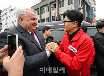 '본격 선거운동' 시작…한동훈·이재명 수도권 동시 사격