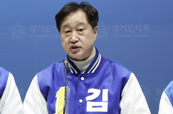 “박정희, 위안부·초등생과 성관계”…민주 김준혁 발언 ‘일파만파’