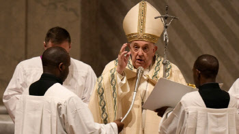 교황, 부활절 맞아 "전쟁 지역에 평화의 길 열어주길"