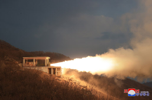 북한, 동해상 탄도미사일 발사…15일만 도발
