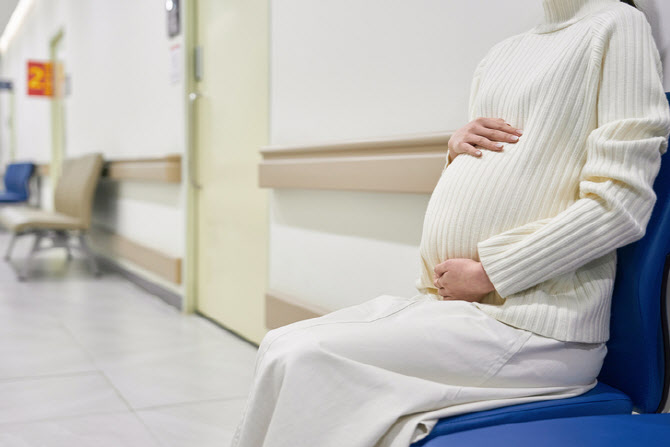 검진 온 임신부 낙태 수술한 병원…“환자 헷갈렸다, 보상할 것”