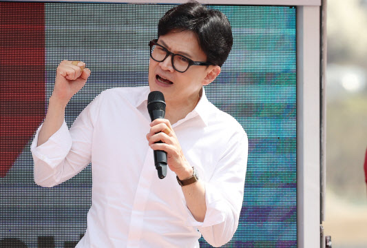 尹 담화에 '할많하않'이라는 與수도권 후보들