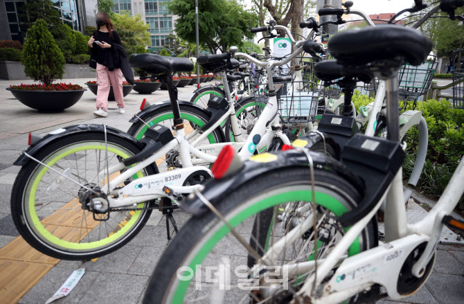 [포토]'자전거의 날' 맞아 22일까지 '따릉이' 무료