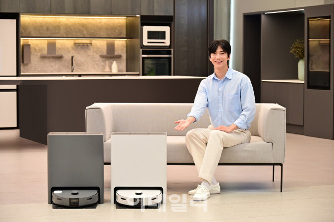 '로보락 제친다'…삼성, 'AI 스팀' 로봇청소기 1만대 판매