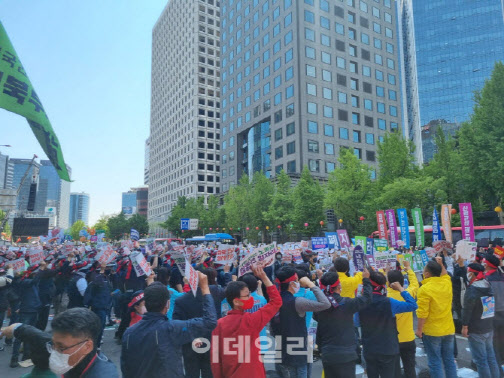 5월 1일 노동절 서울 도심서 수만명 대규모 집회…"교통 혼잡"