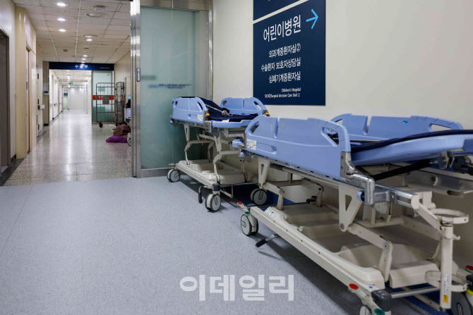 [포토]서울대·세브란스병원 교수들 '개별 휴진'…'대란'은 없었다