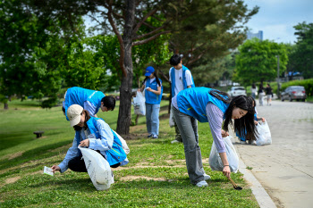 KT&G복지재단, 한강 환경정화 봉사활동 ‘아름드리 피크닉’ 실시
