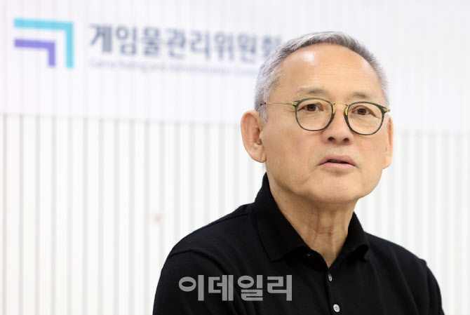 유인촌 장관, 홍진호와 게임 확률형 아이템 정보공개 점검