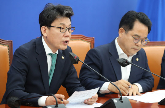 진성준 "라인사태·특검·민생지원금에 정부 전향적 자세 촉구"