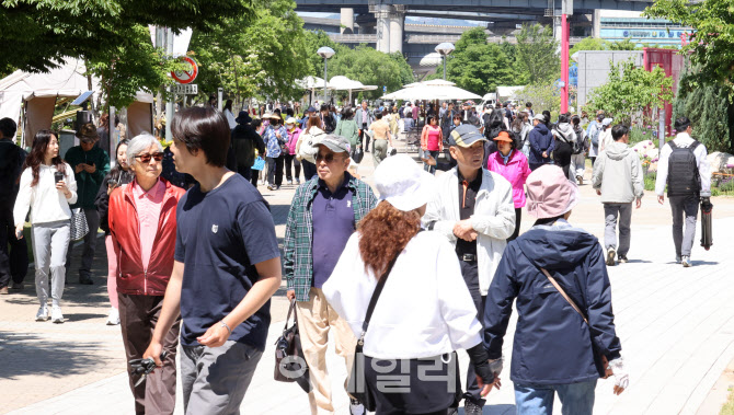 [포토]인파로 붐비는 2024 서울국제정원박람회