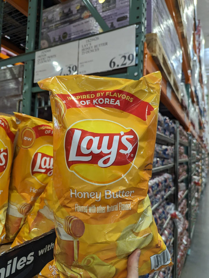 美유명 감자칩도 베낀 ‘허니버터칩’...포장지엔 “한국의 맛”
