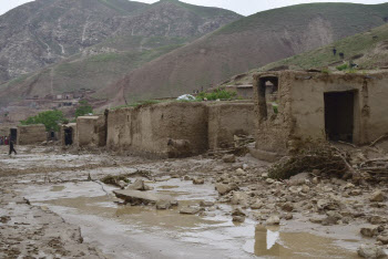 아프간에 또 대규모 홍수…주택 2000채 완파