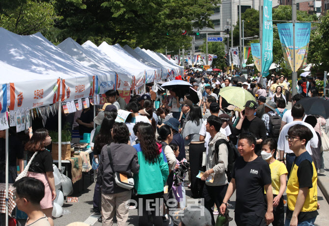 [포토]'성북로 일대에서 열린 제16회 성북세계음식축제 누리마실'