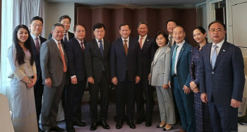 한국산업연합포럼 회장단, 훈 마넷 캄보디아 총리 면담