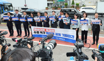 범야권 "어리석은 선택 말라"…채해병특검법 수용 요구