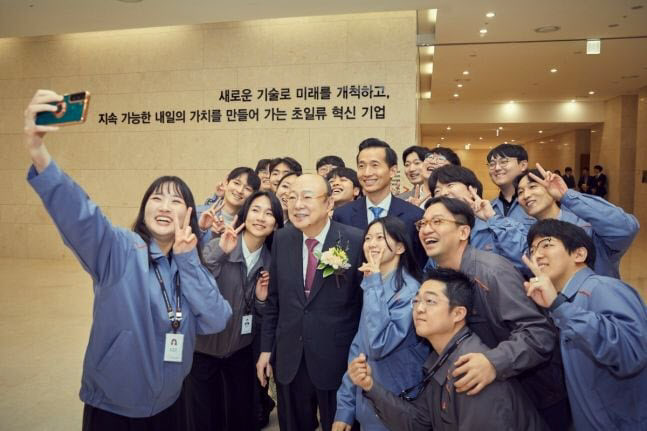김승연 회장, ‘장남 사업장’ 창원 한화에어로 방문