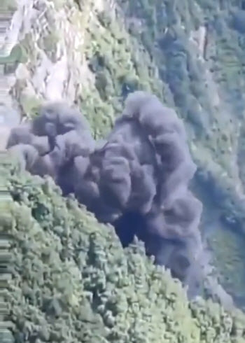 이란 대통령 헬기 추락 ‘가짜 영상’ 확산…과거 사진으로 생존 루머도