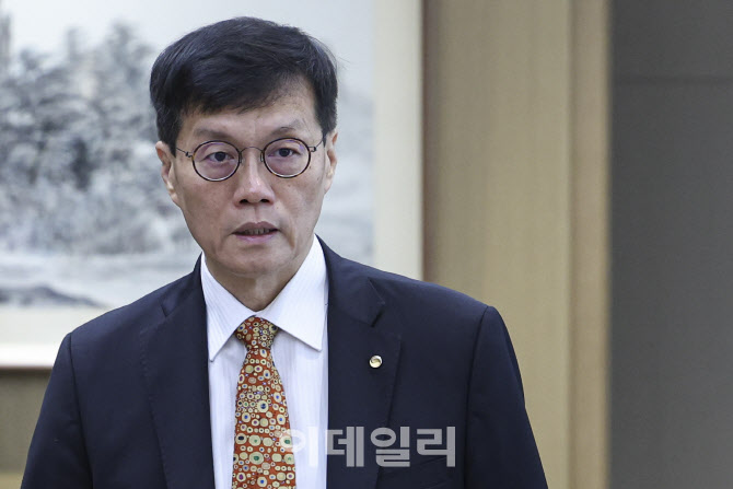 [포토] 금통위 참석하는 이창용 한국은행 총재