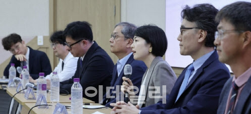 '의대 입시안' 30일 발표...의대교수 단체 "대법원 소송 논의"