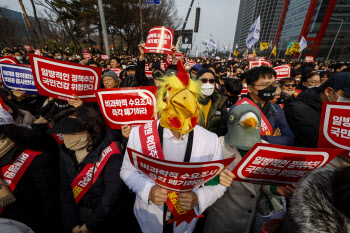 “韓 의료 사망 선고의 날”…의사들 전국 동시다발 촛불집회