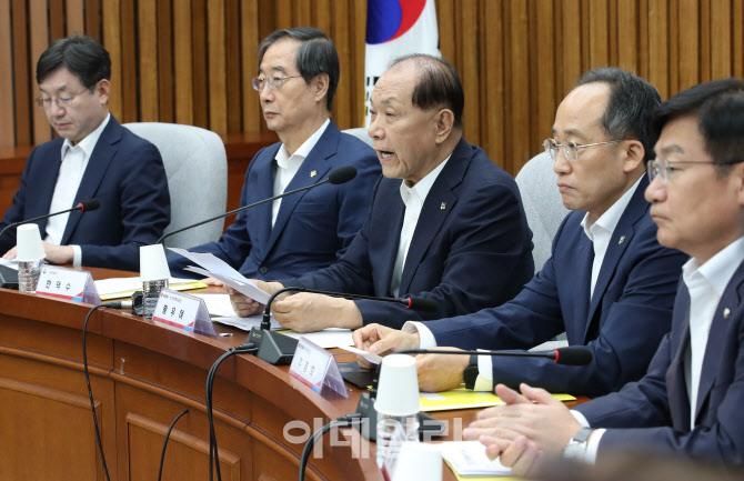 [포토]고위당정협의회, '모두발언하는 황우여 비대위원장'