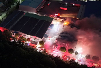 광주 하남산단 정수기 부품공장 화재…"인명 피해는 없어"