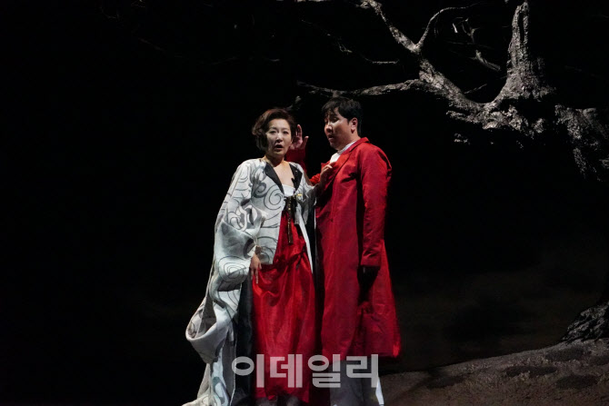 '한국적'인 것에 대한 새로운 시각 보여준 오페라 '처용'[리뷰]