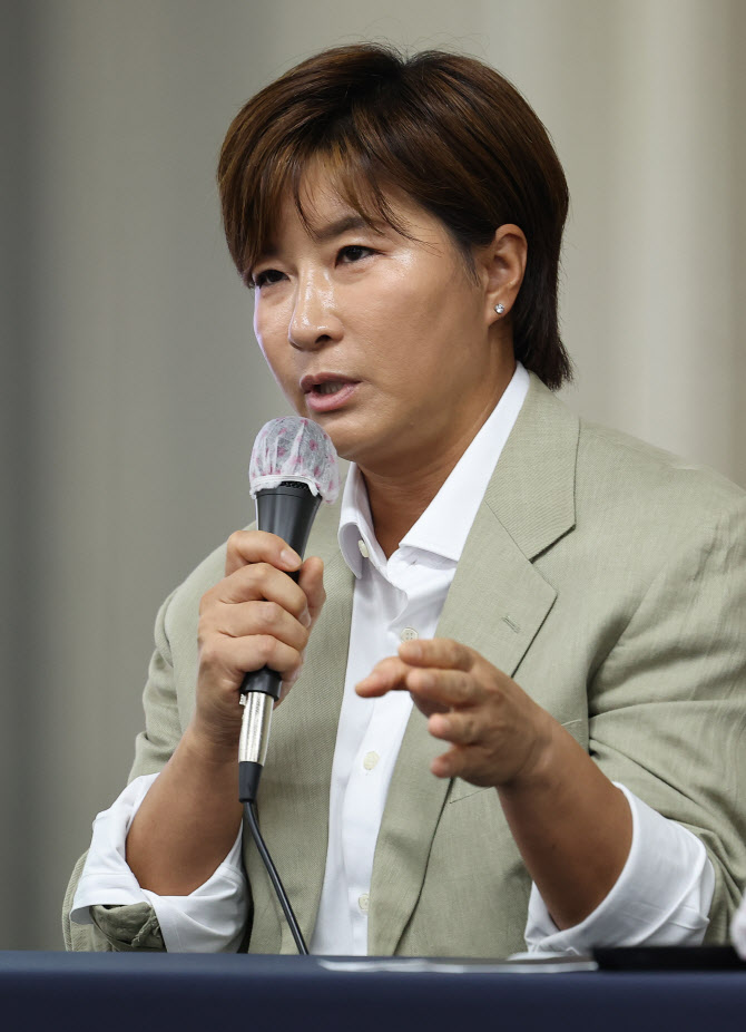 [포토] 박세리, 부친 혐의 관련 입장발표 기자회견
