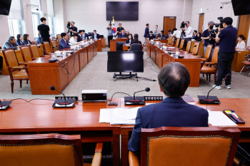 ‘채 해병 특검법’ 국회 첫 관문 통과…법사위, 소위서 의결