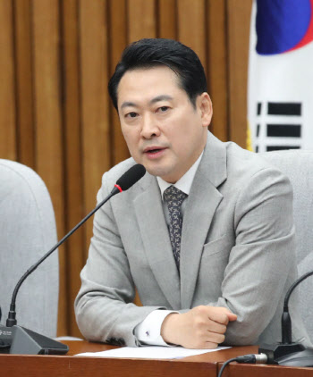 장동혁, 최고위원 도전 시사…"어떤 형태로든 전대서 역할"