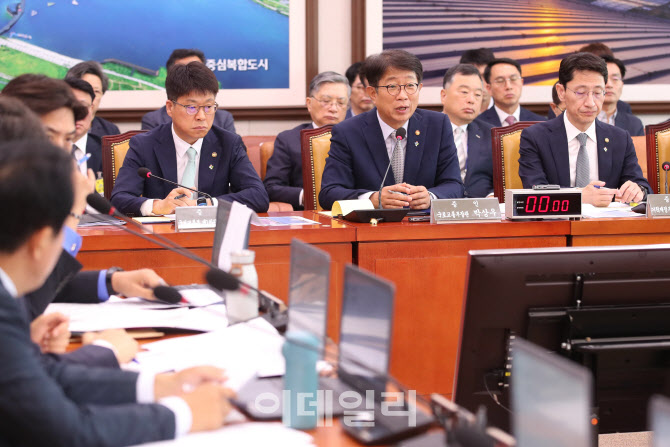 [포토]국토위, '전세사기 피해자 지원대책 관련 청문회'