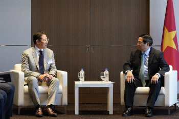 조현준 효성 회장, 베트남 총리 만나…“미래 사업 협력”