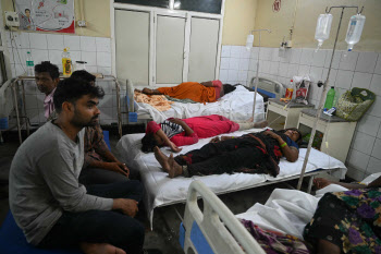 인도 종교 행사서 압사 사고…최소 116명 사망