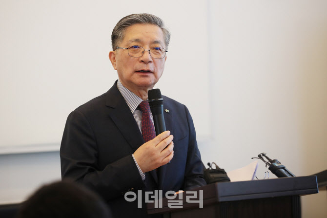 LH 이한준 "민간 사전청약 취소 토지, 직접 착공하겠다"