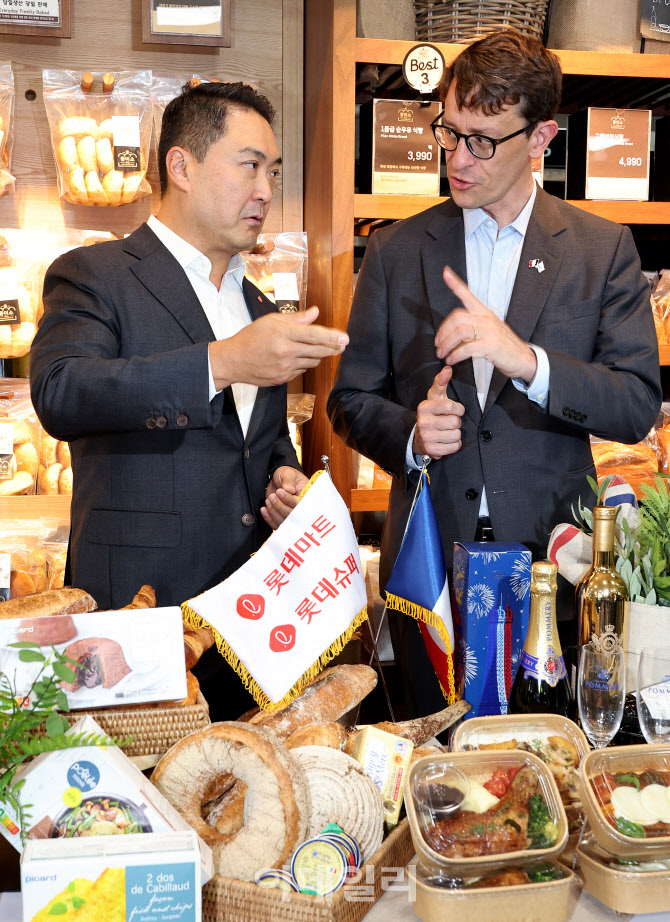 [포토]롯데마트 '프랑스를 맛보다' 사전 행사