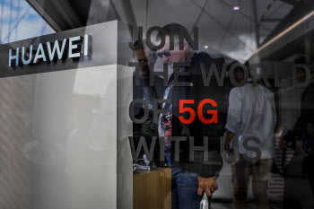 獨 "5G 통신망서 화웨이·ZTE 부품 없앨 것"…中·화웨이 ‘발끈’