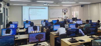 한국 방문한 사우디 명문대생들 "원자력 배우러 왔어요"