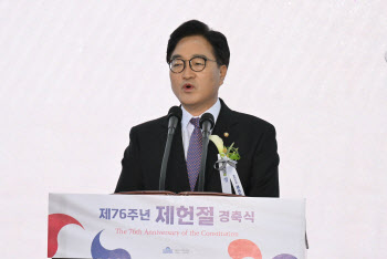 국회의장 “2026년 지선 때 개헌 국민투표…尹 대통령과도 대화”