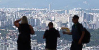 올해 절반 지났는데…동작구 아파트 매매건수, 작년치 넘었다