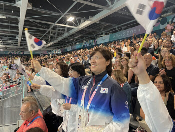 파리 간 장미란 차관 `선수단 응원·스포츠 외교` 이어간다