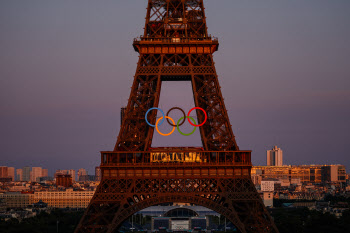 "파리올림픽, 진정한 승자는 中…관련 물품 대부분 제조"