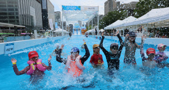 계속되는 폭염·열대야 곳곳 소나기…제주 150㎜ 물폭탄