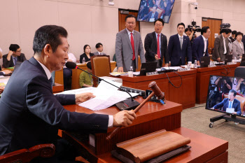 "이재용 불이익줬다"...국정농단 수사검사 탄핵 나선 野