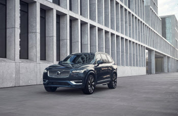 볼보 XC90, 미국 IIHS 충돌 안전테스트서 최고 등급 획득