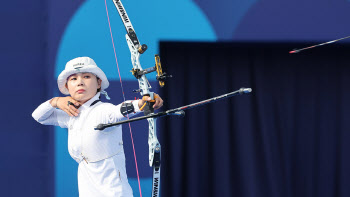  양궁 金 전훈영 선수에 DK아시아 '1억원' 포상금 쏜다